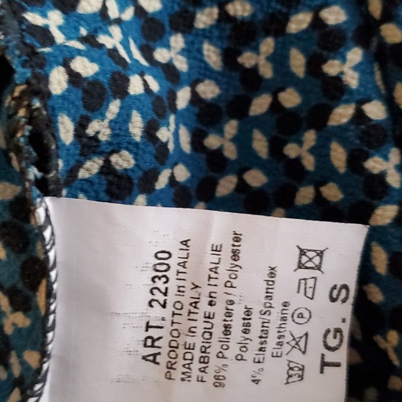 KimKa - long sleeve dress: Size: Small. Flower pattern. - Picture 6 of 7